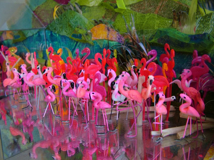 játék számold meg hány flamingó van a képen installáció installation art marina sztefanu artist contemporary art budapest hungary